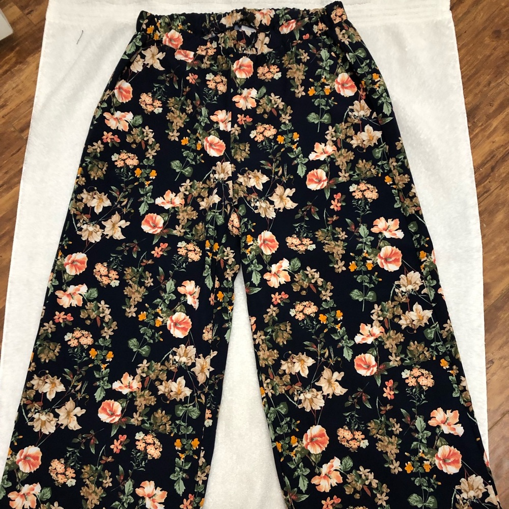 Nina K wide leg cropped pants